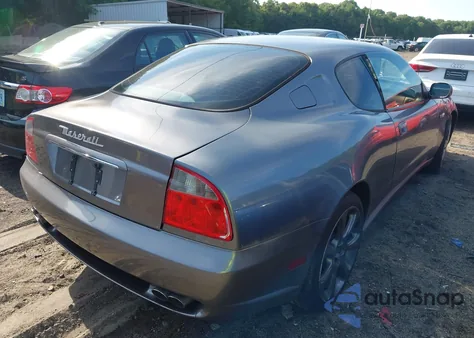 2004 Maserati Coupe Cambiocorsa/Gt z USA, uszkodzony, nr VIN ZAMBC38A840011845